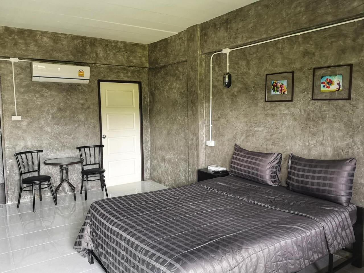 4Hearts Loft House Hotel Surat Thani Exterior photo